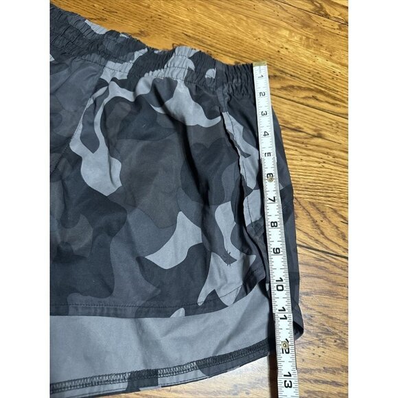 Athleta Shorts womens S Black Camo Racer Run Shortie Running Shorts Workout M1 - Picture 4 of 7